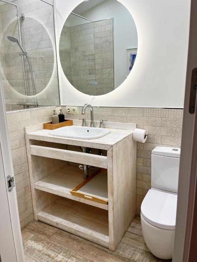 Cheerful Townhouse Center Sitges 5 Bedrooms Pool And Terrace Bagian luar foto
